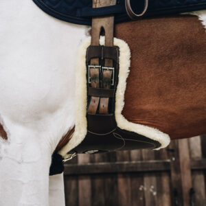 Kentucky Horsewear Short Sheepskin Stud Girth 1