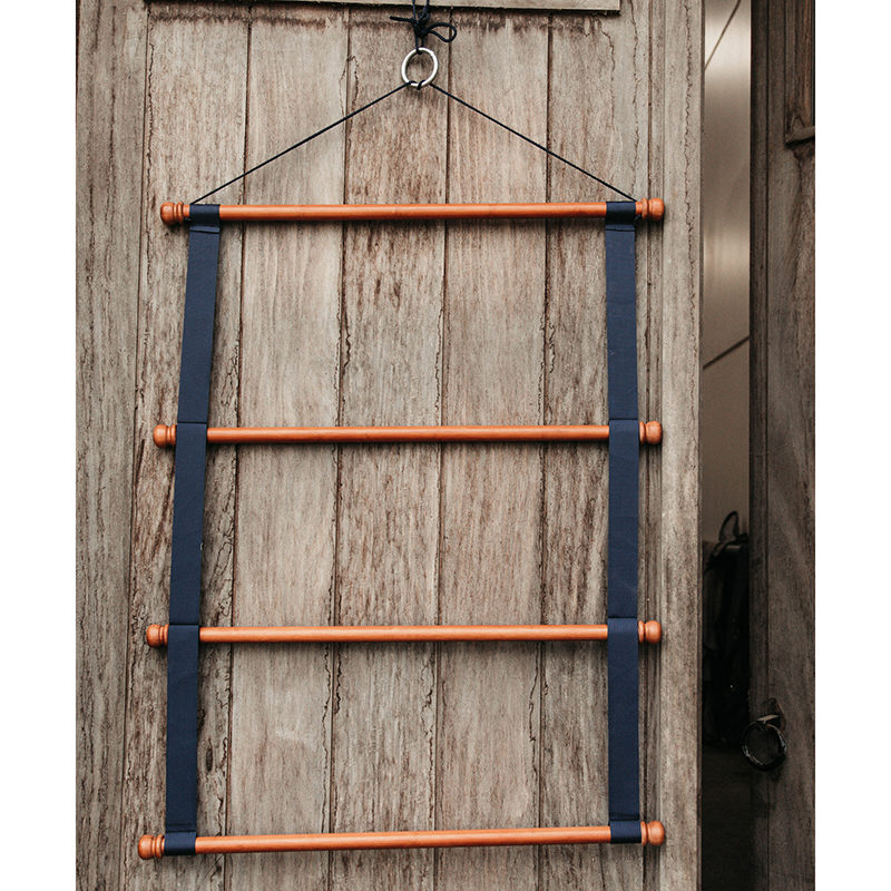 Grooming Deluxe Rug Rack3 Grooming Deluxe Wooden Saddle Pad Hanger