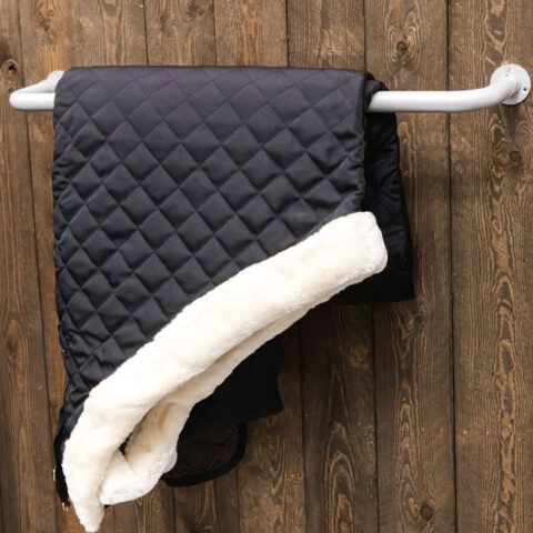 Foldable Blanket Holder