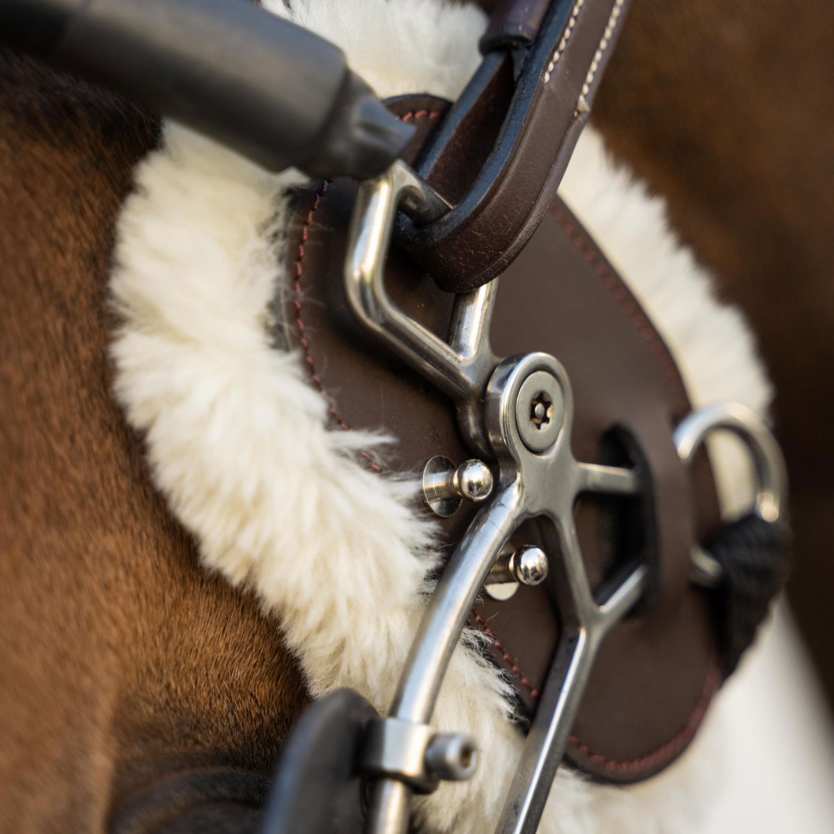 Dy'on Sheepskin Hackamore Protection 6 Dy'on Sheepskin Hackamore Protection - Image 6