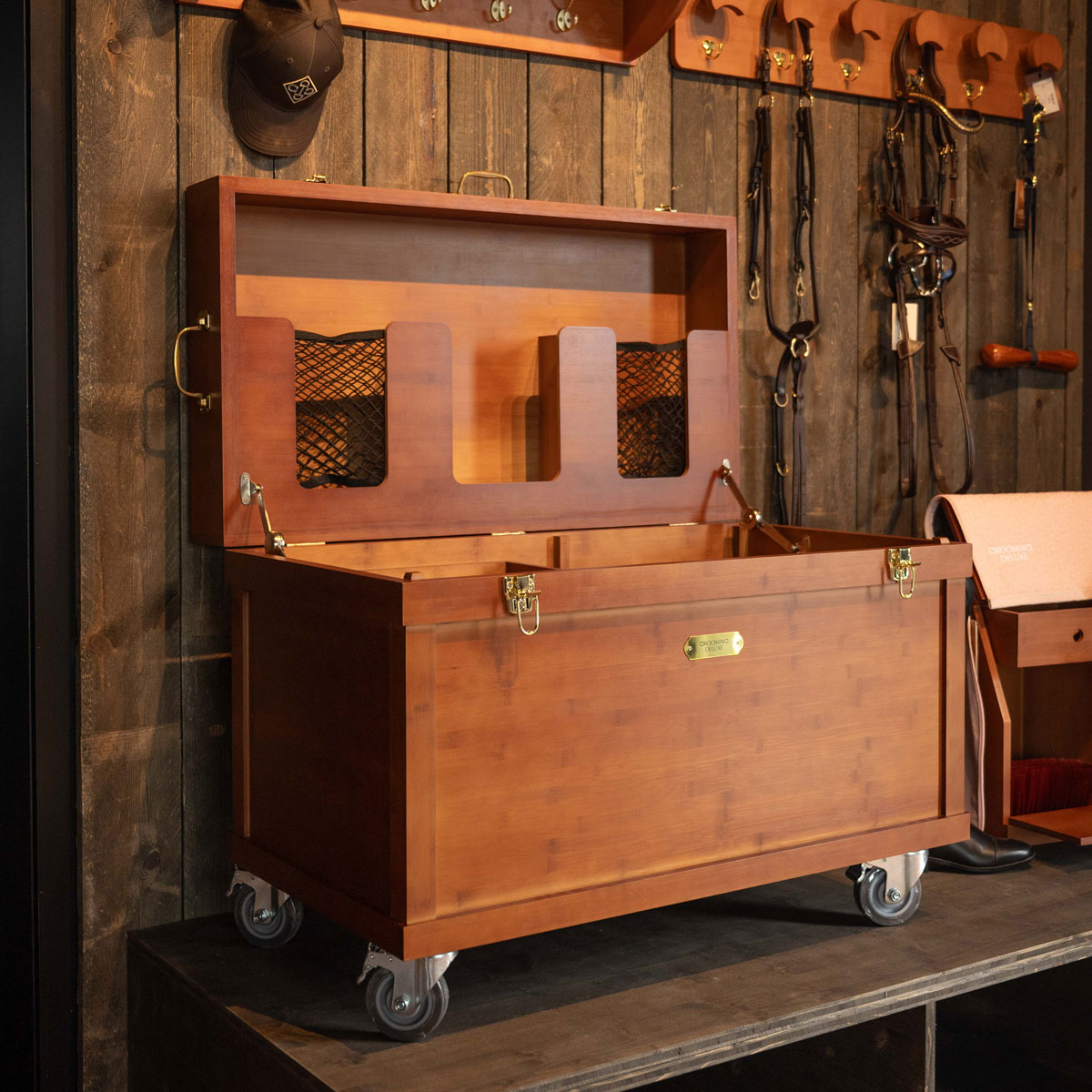 Grooming Deluxe Tack Trunk Classic 1 Grooming Deluxe Tack Trunk Classic